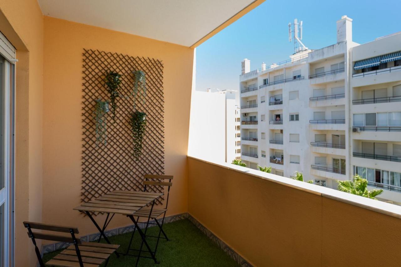 1Br Infante Flat In Quarteira By Lovelystay Bagian luar foto